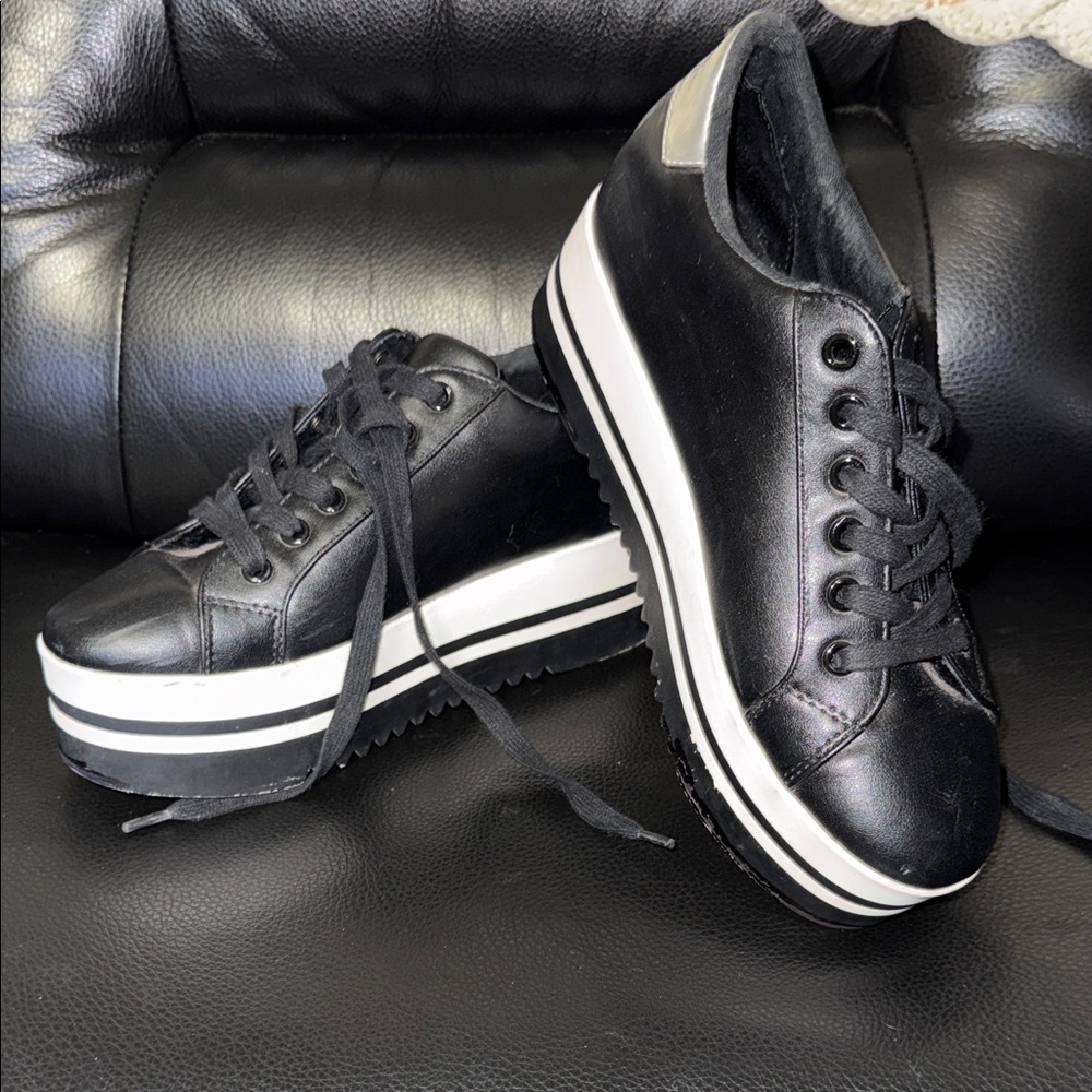Steve Madden Women’s Allie Black and White Platform Sneakers